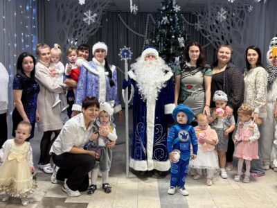 «Социальная няня»: новогодний праздник для самых маленьких!