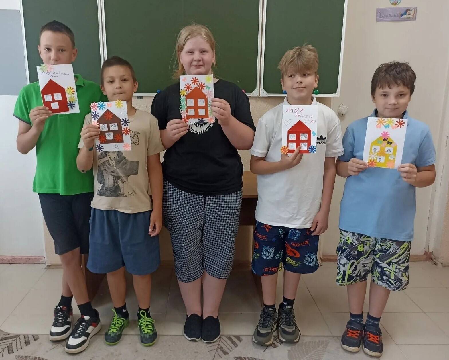 «Белая ромашка»: праздник любви, семьи и верности в кругу ребят