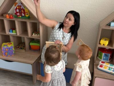 «Социальная няня»: познаем мир через игру